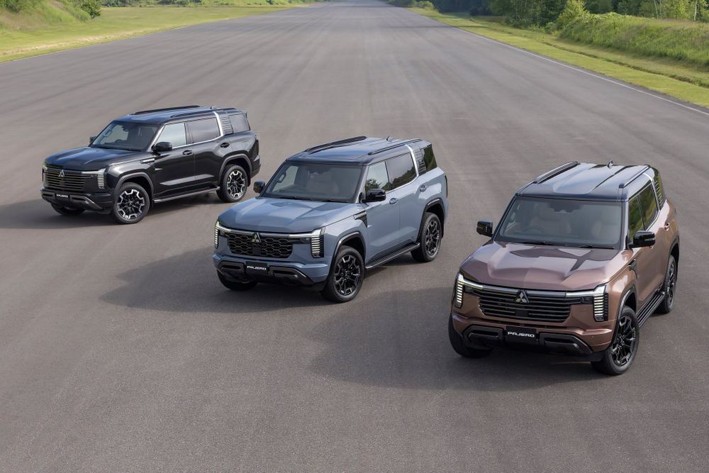 Mitsubishi PAJERO