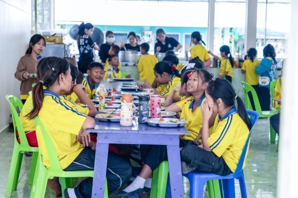 ลามิน่า สานฝันฯ ส่งมอบอาคารเรียนต่อเนื่องปีที่ 25 5