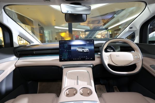 XPENG X9 Executive 2025 ภายใน