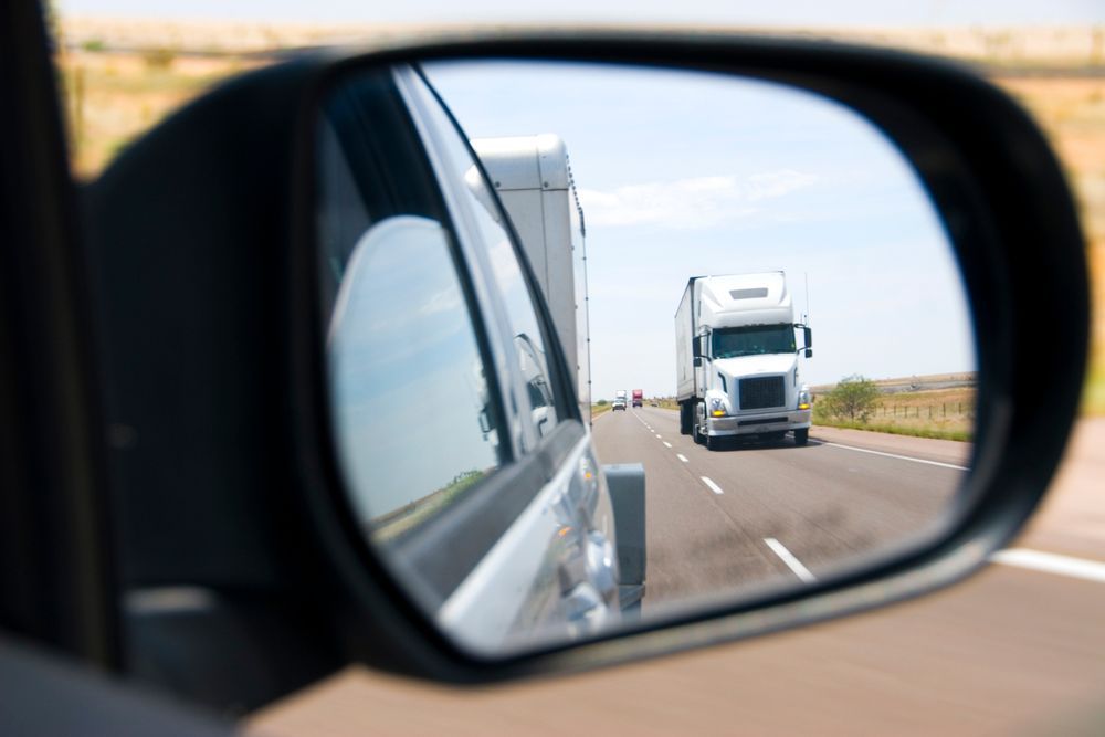 ข้อควรระวัง ปรับกระจกมองข้าง