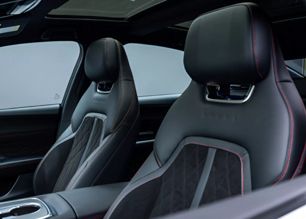 Mazda EZ-6 Sport Edition เบาะหนัง