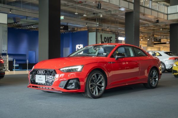 A5 40 Coupe edition one 2024 สีแดง