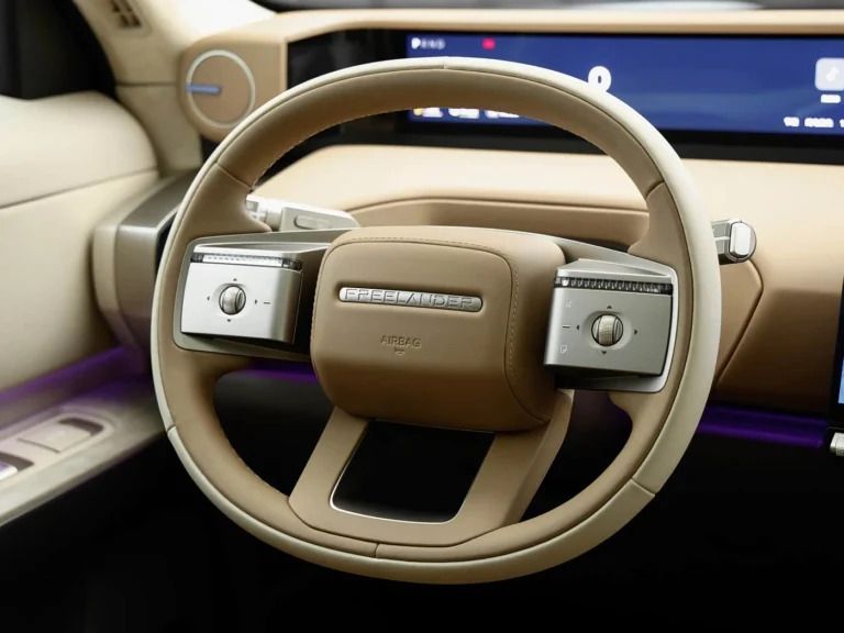 Freelander 8 EREV