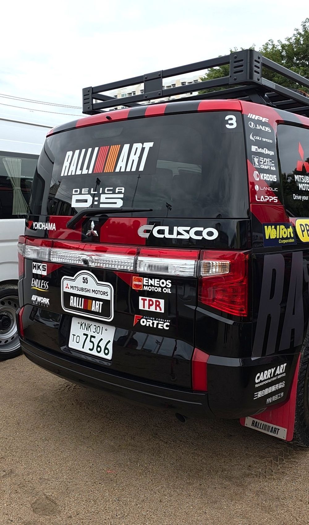 Mitsubishi Delica D:5 (2)