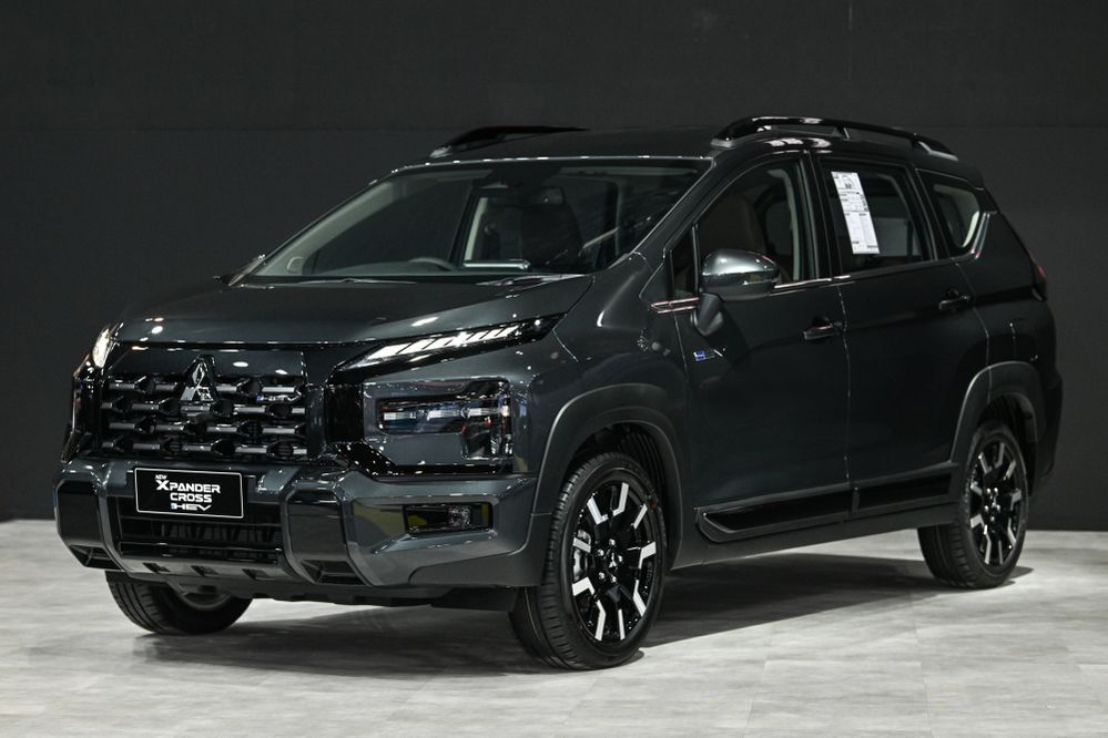 NEW MITSUBISHI XPANDER CROSS HEV