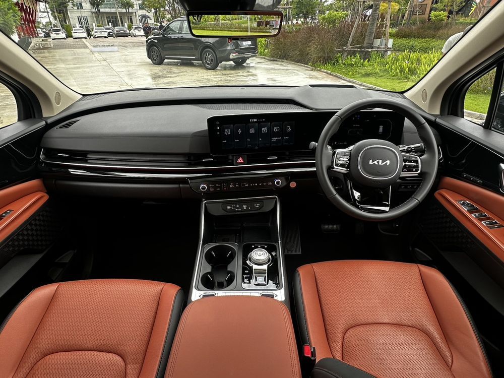 Kia Carnival HEV 2025