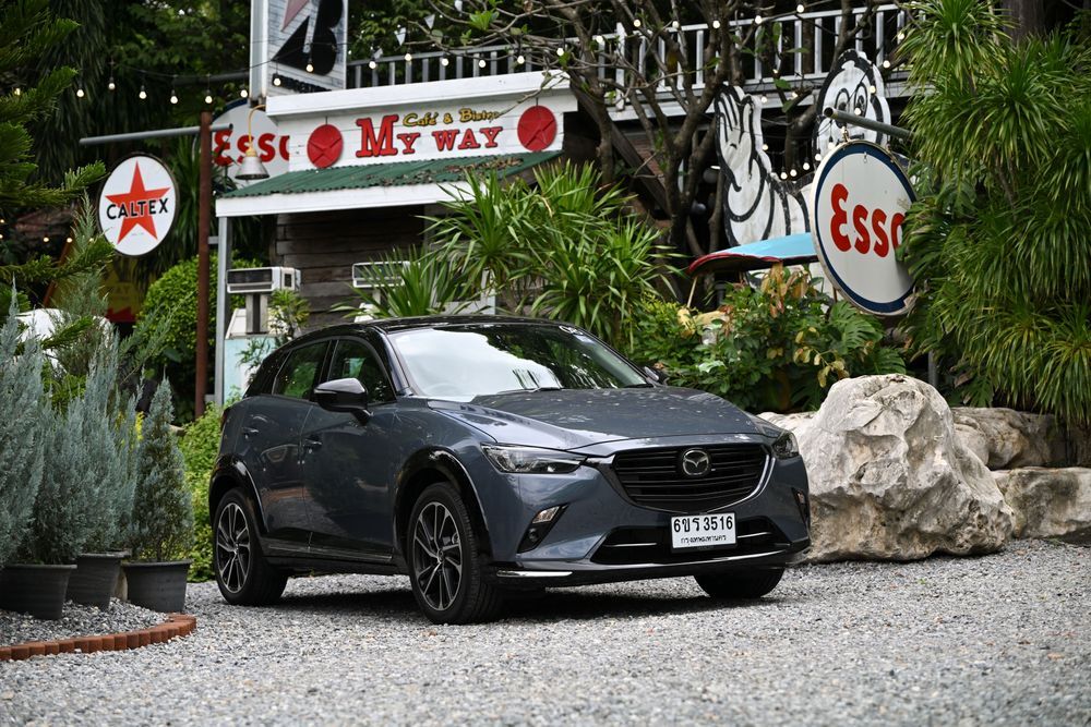 NEW MAZDA CX-3 ESSENTIAL SIGNATURE ด้านหน้า