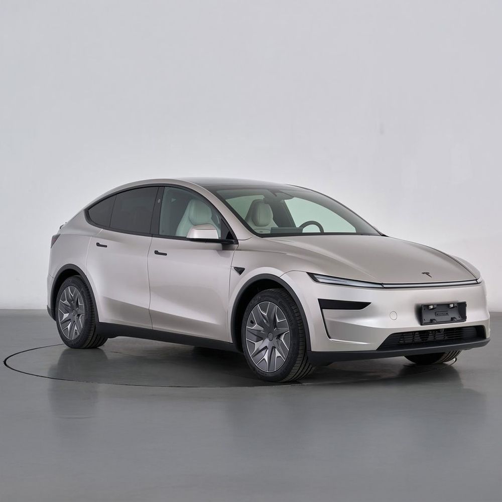 Tesla Model Y L