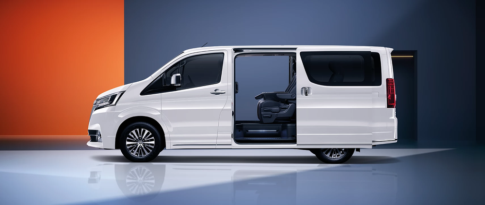 TOYOTA MAJESTY