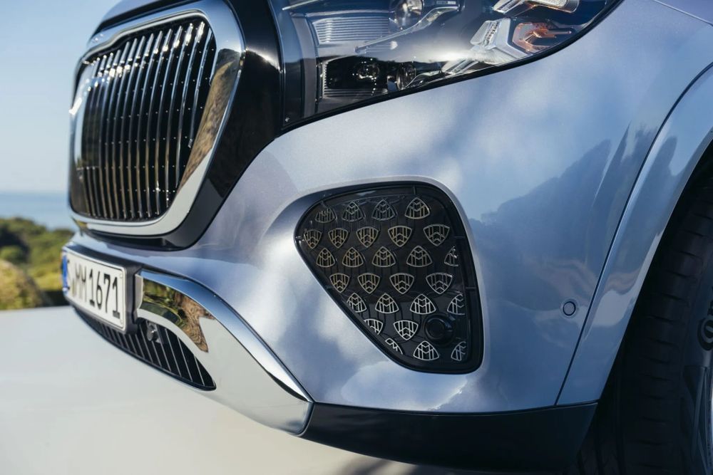 Mercedes-Maybach GLS 680 กระจังหน้า