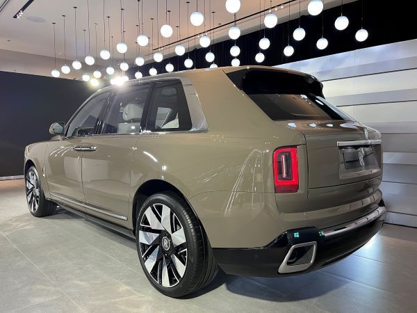 Cullinan Series II 2025 ภายนอก