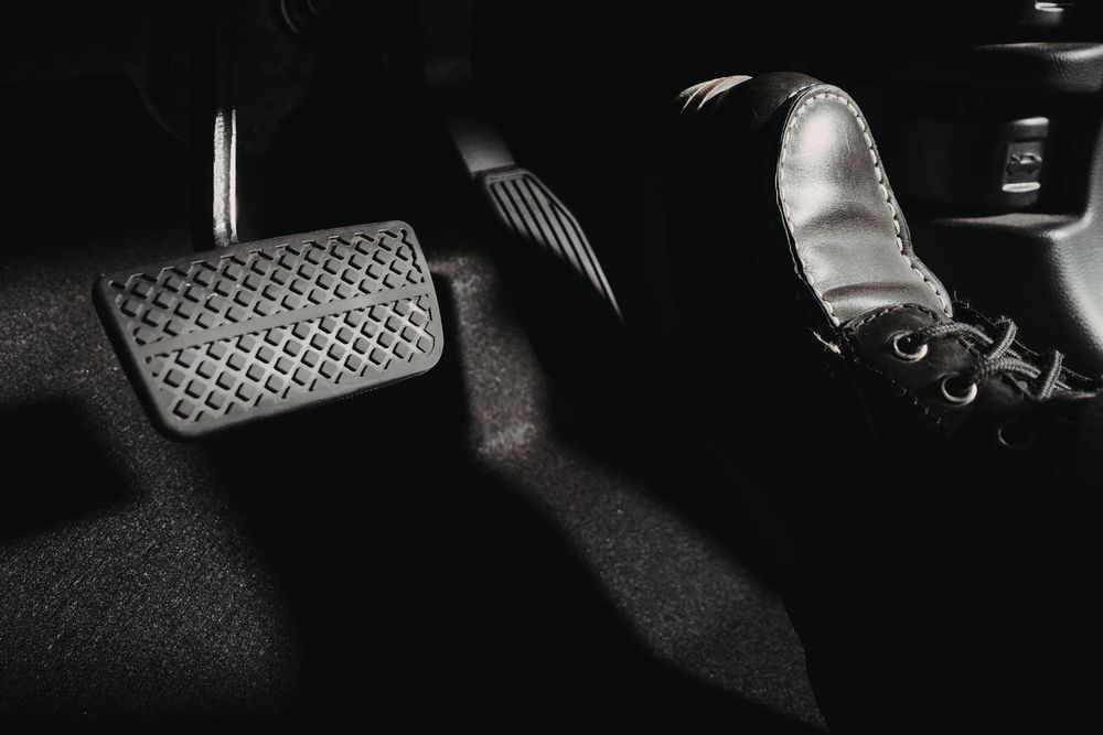 นิสัยขับขี่ที่จะช่วยให้คุณหยุดจ่ายค่าน้ำมันทิ้งฟรีๆ!