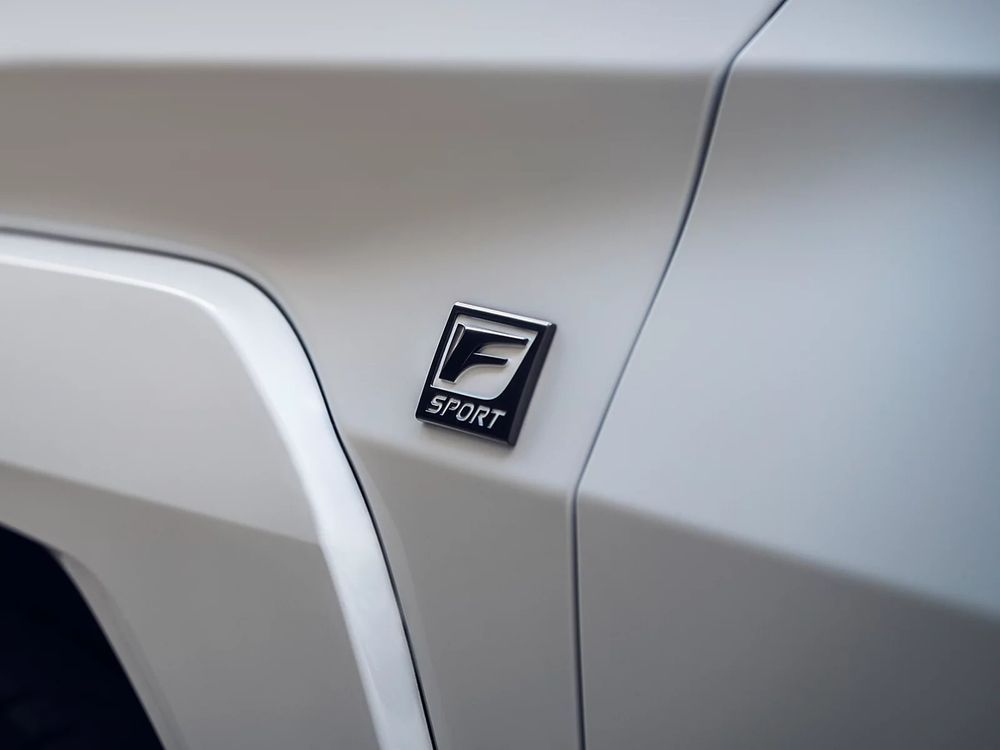 Lexus UX300h Hybrid SUV ขุมพลังจาก Toyota Prius (4)