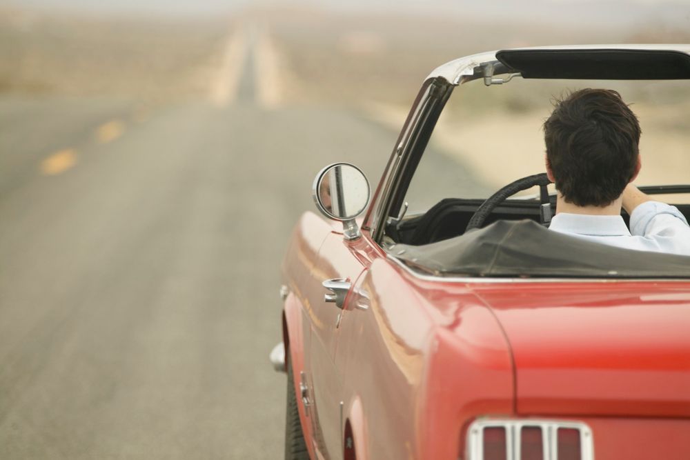 รถพวงมาลัยซ้าย ทำประกันได้ไหม?