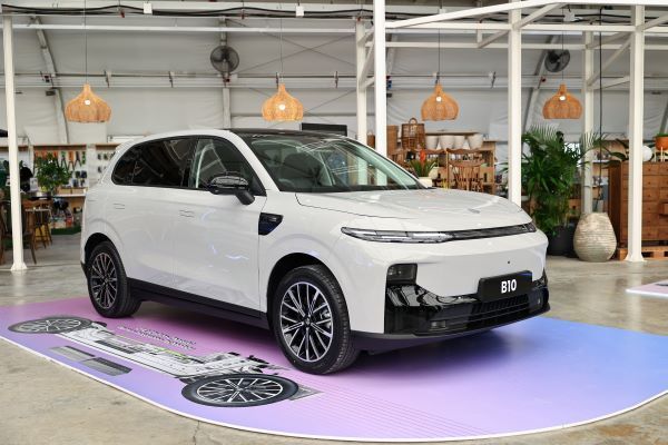 LeapMotor B10 2025-2026 ด้านข้าง