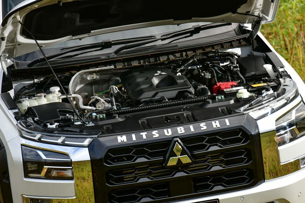  Mitsubishi Triton  