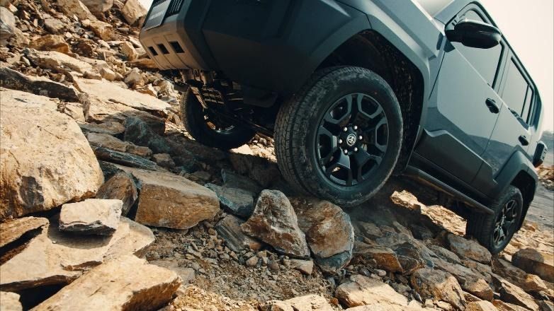 TOYOTA LAND CRUISER FJ