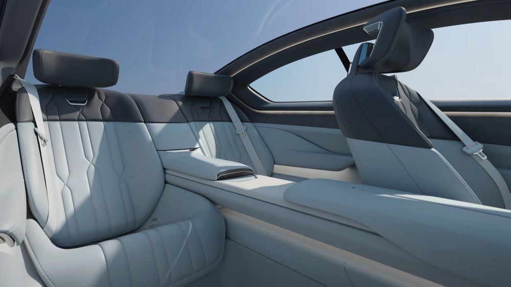 Vision BMW Alpina Concept เบาะโดยสารตอนหลัง