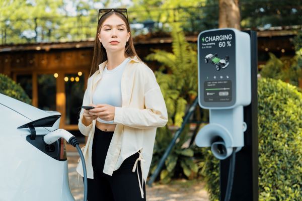 เครื่องชาร์จรถยนต์ไฟฟ้า (EV Charger) ยี่ห้อไหนน่าใช้ 2568 ในไทย