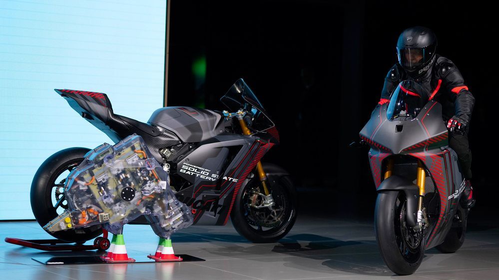 Ducati V21L Solid-state batteries