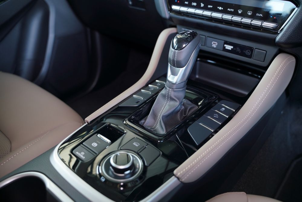 MU-X 2.2 Ddi MAXFORCE Ultimate เกียร์