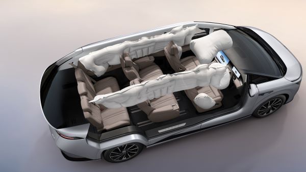 XPENG X9 Executive 2025 ถุงลมนิรภัย