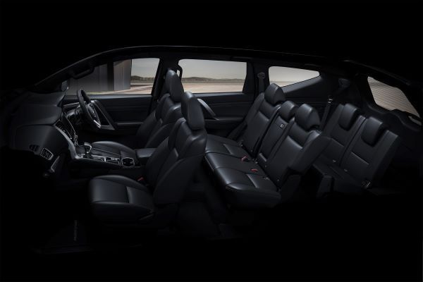 MITSUBISHI PAJERO SPORT GT 2025-2026 เบาะโดยสาร