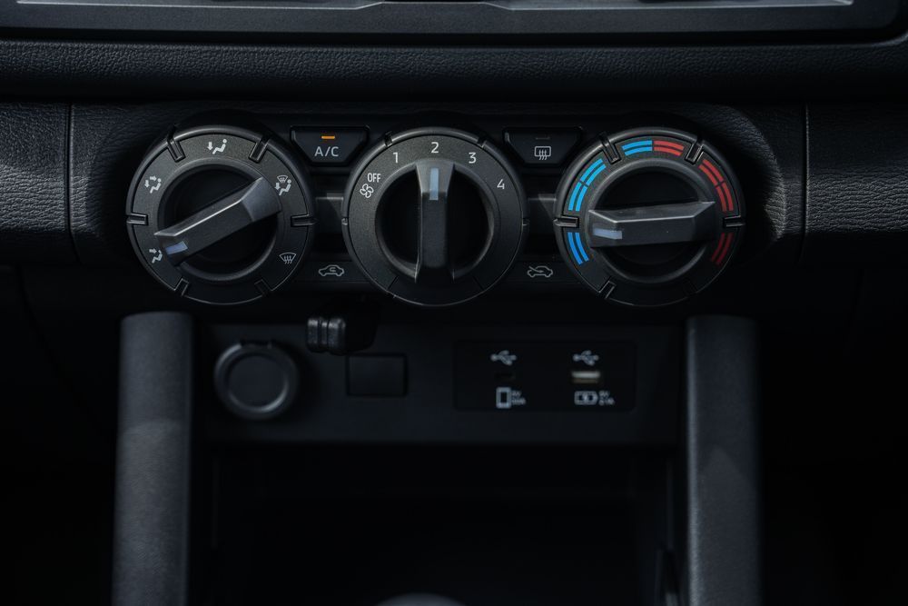 Mitsubishi TRITON STREET