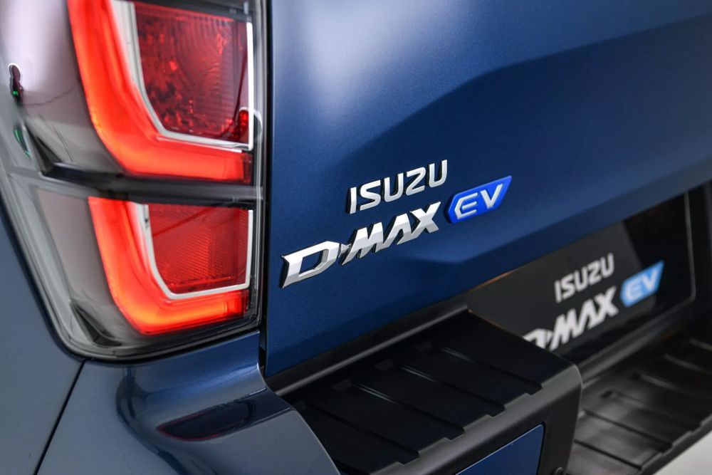 ISUZU D-Max EV ไฟท้าย