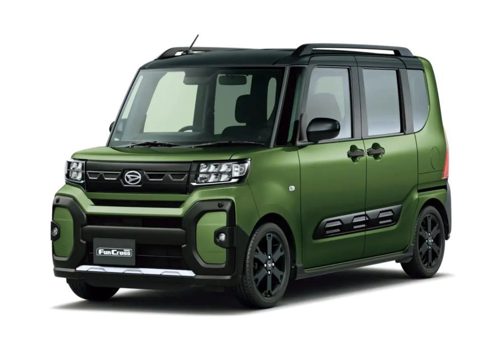Daihatsu Tanto สีเขียว