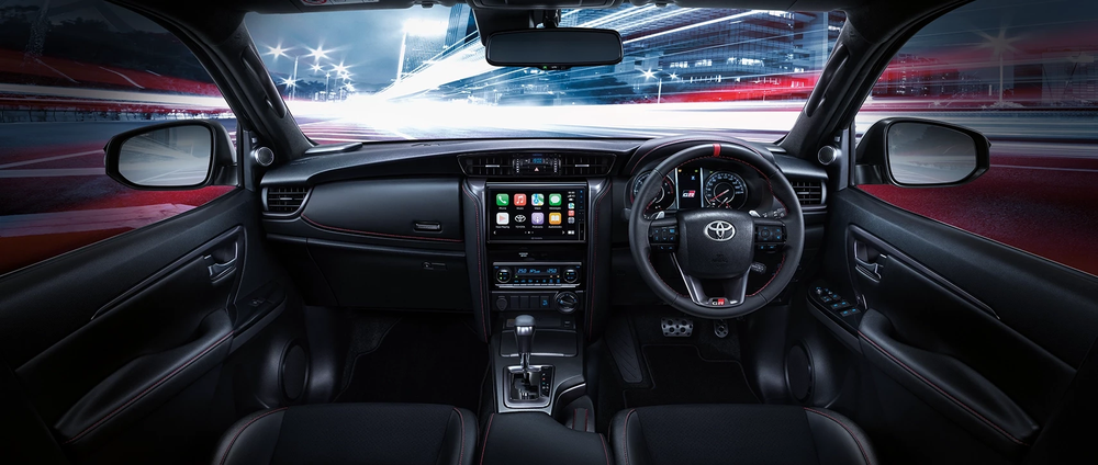 Toyota Fortuner GR Sport Black Top ภายใน