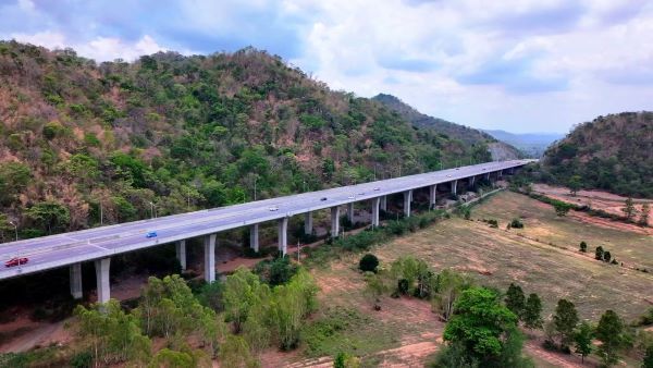 ทางหลวงเปิดวิ่งฟรี M6 ช่วงบางปะอิน – ปากช่อง ระหว่างวันที่ 26 ธ.ค. 68 - 5 ม.ค. 69 1