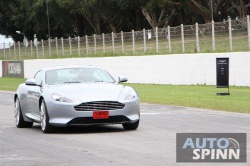 2014 Aston Martin Ultimate Driving 18
