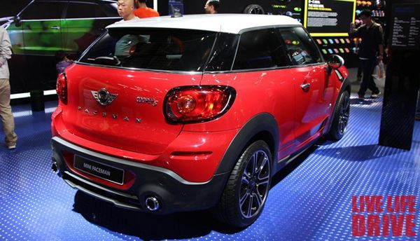 https://img.icarcdn.com/autospinn/body/2014-mini-cooper-s-paceman-at-beijing-auto-show-2.jpg