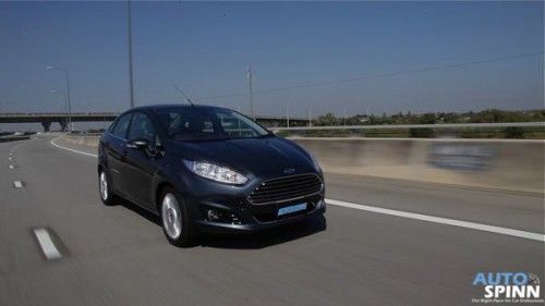 2014_Ford_Fiesta_EcoBoost_4D_29