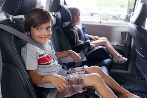 https://img.icarcdn.com/autospinn/body/2015-5-car-seat-myths-3.jpg