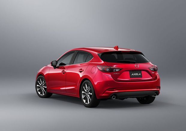 https://img.icarcdn.com/autospinn/body/2016-Mazda-3-facelift-Axela-70-850x601.jpg