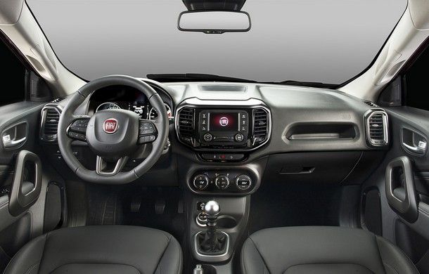 2017-Fiat-Toro-Interior