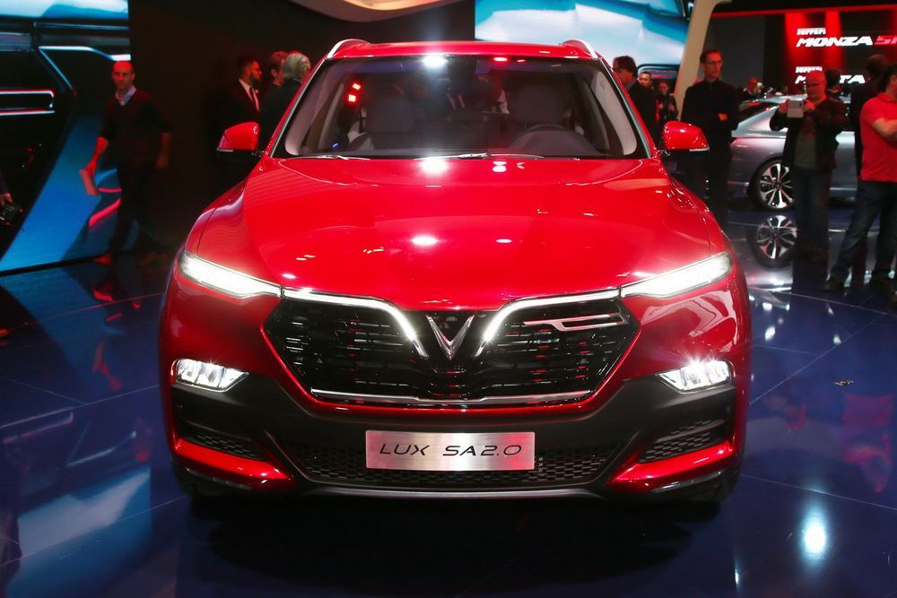 [Paris Auto Show 2018] เปิดตัวรถสัญชาติเวียดนาม VinFast LUX SA2.0 SUV และ A2.0 Sedan