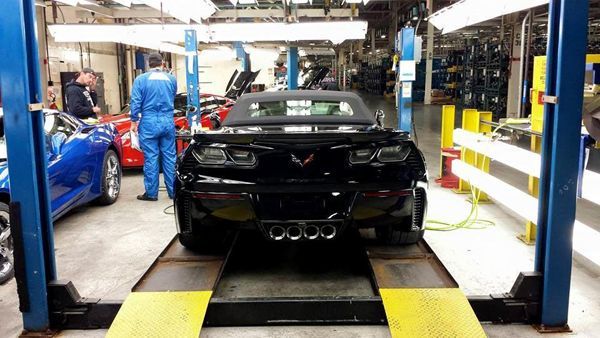 https://img.icarcdn.com/autospinn/body/Corvette-2.jpg
