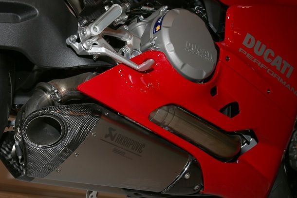 Ducati_959_Special_Edition_024