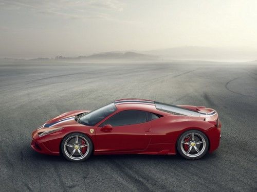 Ferrari 458 Speciale Lateral