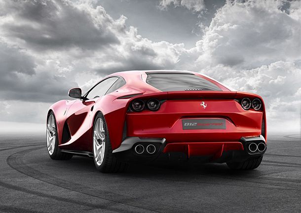 https://img.icarcdn.com/autospinn/body/Ferrari-812-Superfast-4.jpg