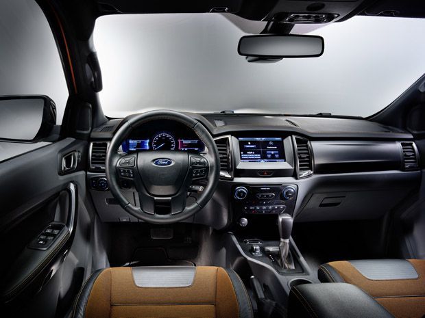 https://img.icarcdn.com/autospinn/body/Ford-Ranger-Wildtrack-2015-17-r.jpg