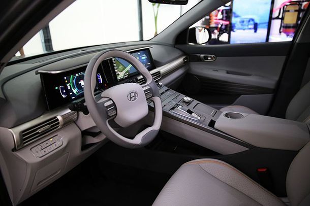 https://img.icarcdn.com/autospinn/body/Hyundai-Next-Generation-FCEV-2.jpg