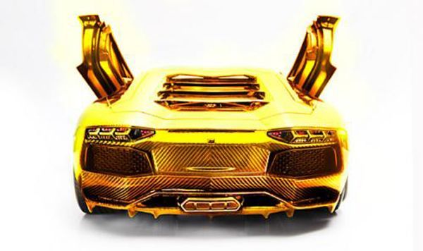https://img.icarcdn.com/autospinn/body/Lamborghini-Aventador-scale-1.jpg