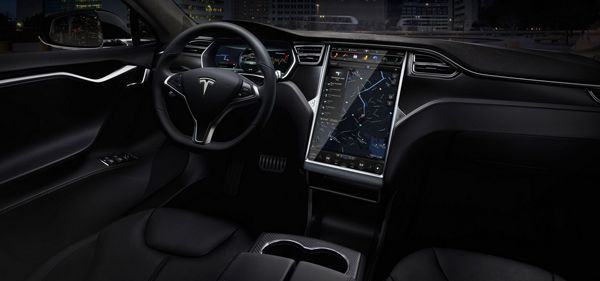 https://img.icarcdn.com/autospinn/body/Tesla-Model-S-4.jpg