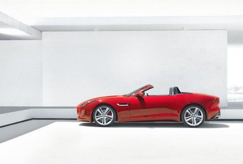 jag_f-type_house_v8_image_2_260912_LowRes