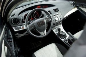 2010 Mazda 3 Interior คลิกที่ภาพเพื่อขยายขนาด