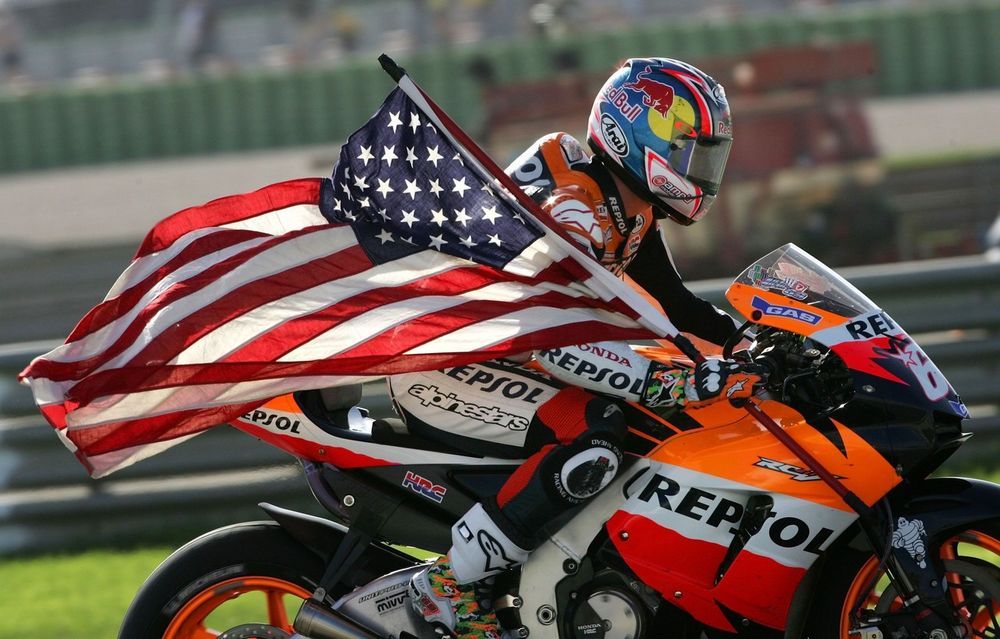 à¸à¸£à¸à¸£à¸­à¸ 1 à¸à¸µ à¸à¸²à¸£à¸à¸²à¸à¹à¸à¸­à¸¢à¹à¸²à¸à¹à¸¡à¹à¸¡à¸µà¸§à¸±à¸à¸à¸¥à¸±à¸à¸à¸­à¸ Nicky Hayden